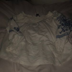 american eagle off the shoulder shirt